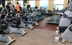 新手去健身房健身要掌握好这些正确的方式